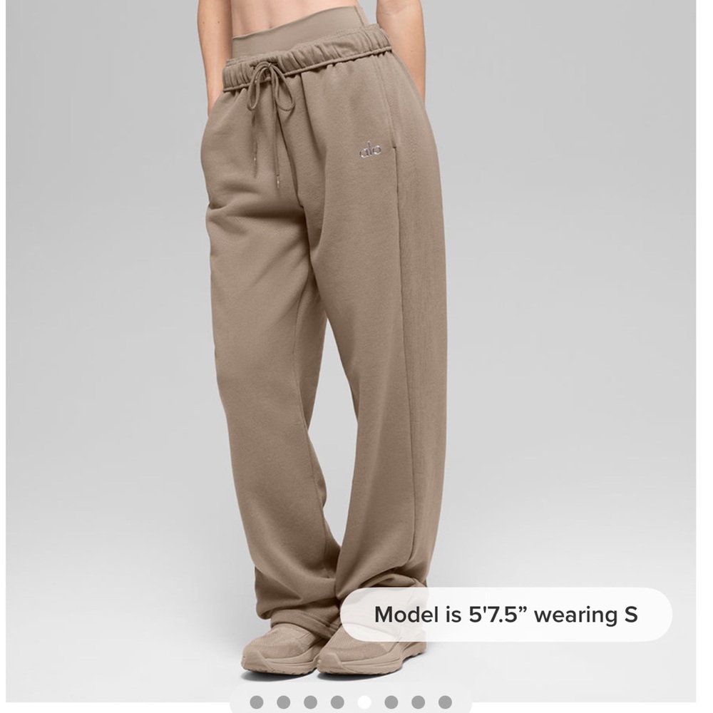 ALO Yoga new Accolade Straight Leg Sweatpant - Gravel (never worn)